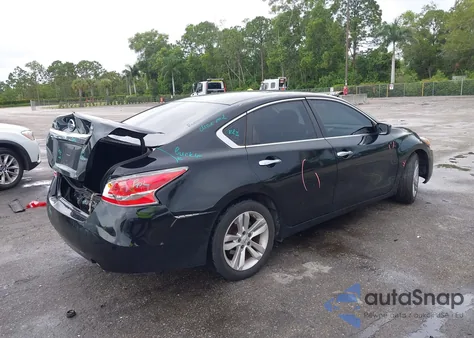 2015 Nissan Altima 2.5/2.5 S/2.5 Sl/2.5 Sv из США, поврежденный, VIN 1N4AL3AP0FC243409